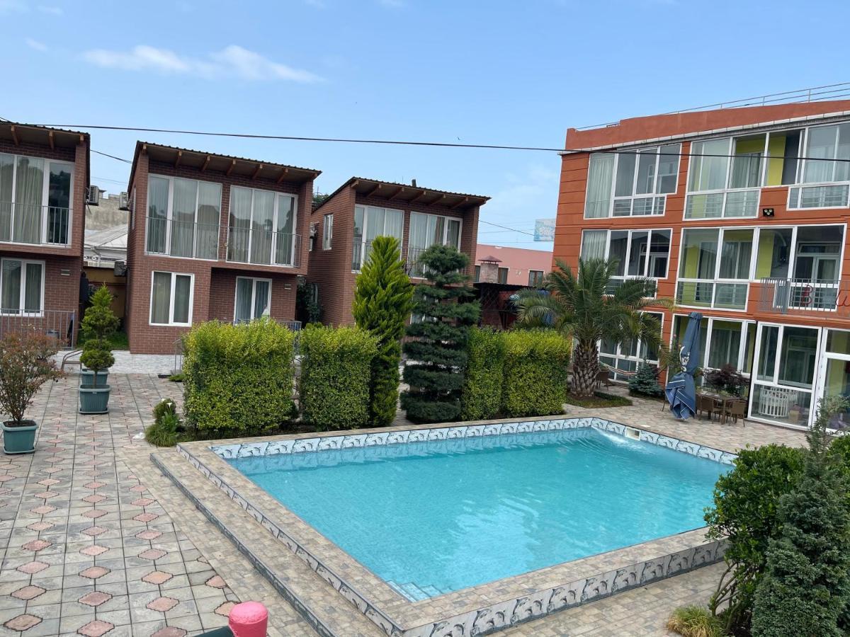 Hotel Buta Batumi Kültér fotó