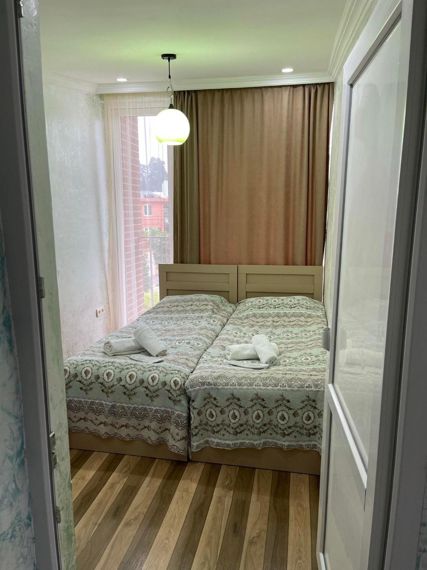 Hotel Buta Batumi Kültér fotó