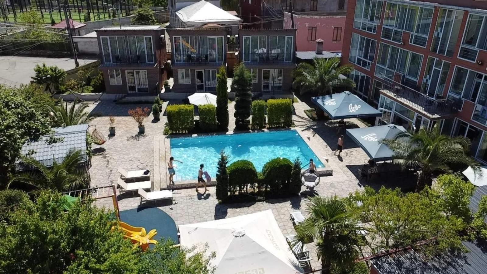 Hotel Buta Batumi Kültér fotó