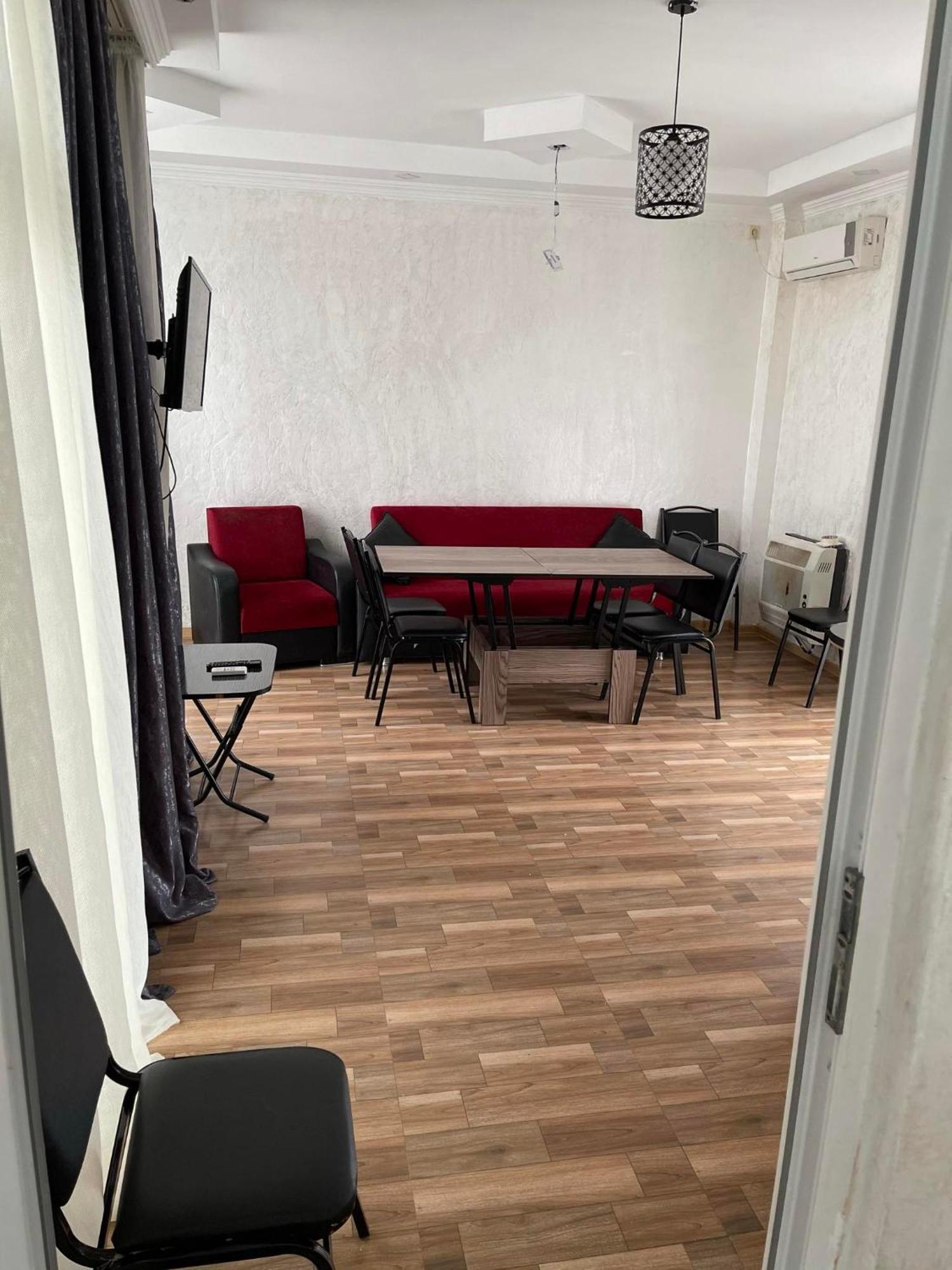 Hotel Buta Batumi Kültér fotó