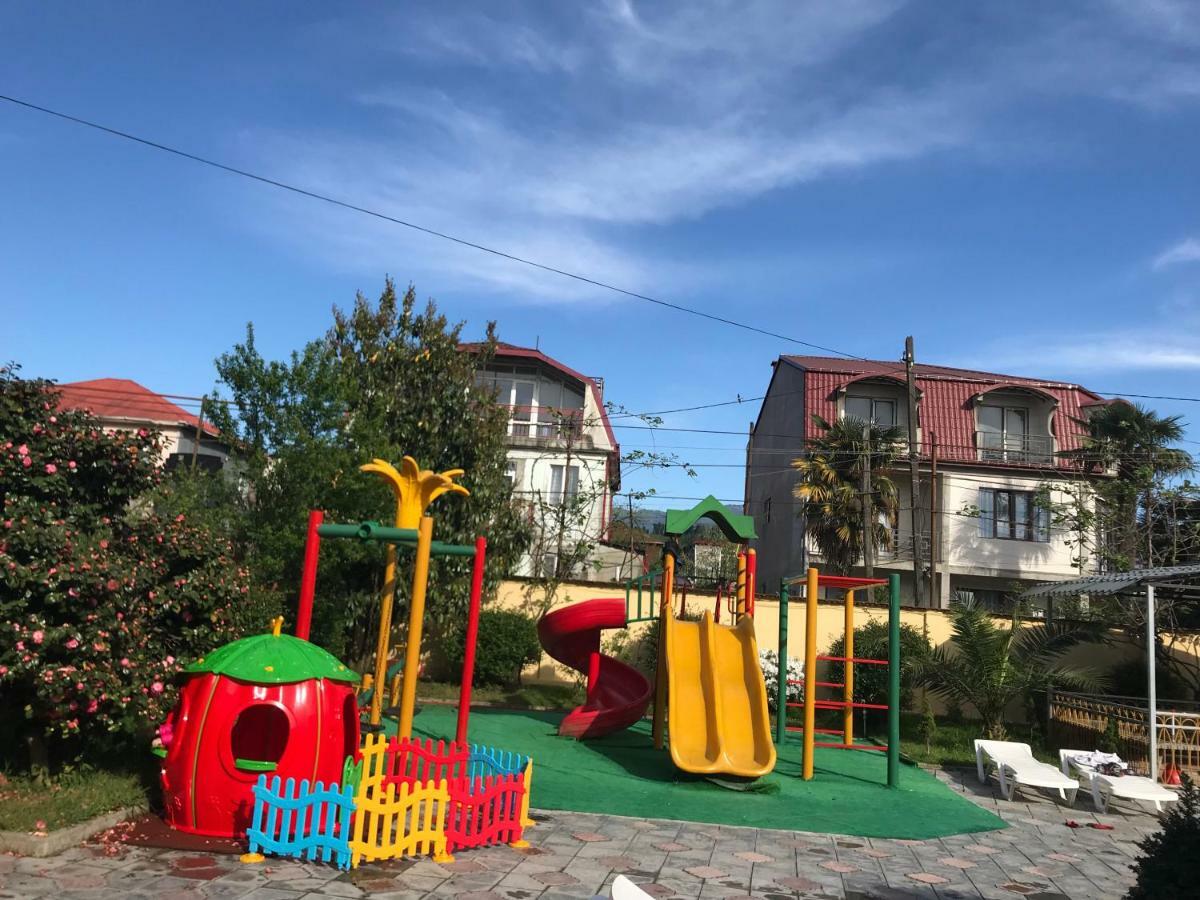 Hotel Buta Batumi Kültér fotó